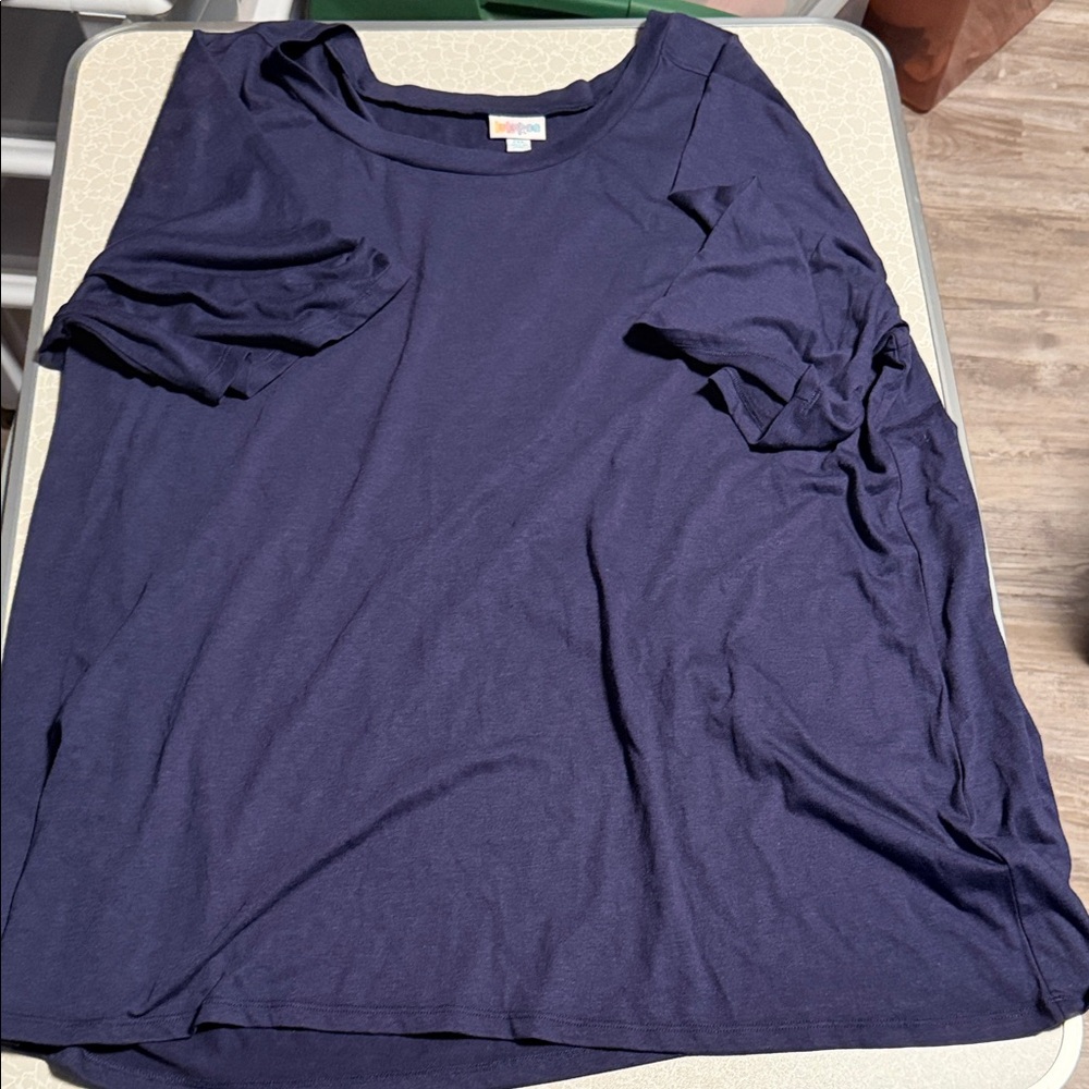 LuLaRoe Classic Navy Short Sleeve Top